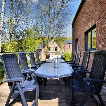 Cozy Near Durbuy Woods * 巴尔沃