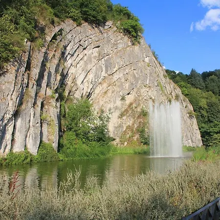 펜션 Charming In Durbuy With Sauna 바르보